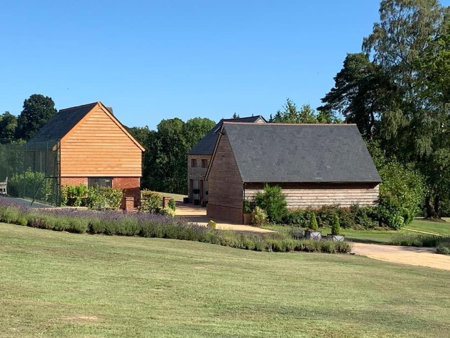 The Carriage House Villa Salisbury Bagian luar foto
