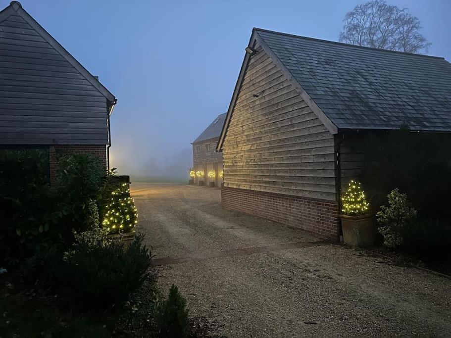 The Carriage House Villa Salisbury Bagian luar foto