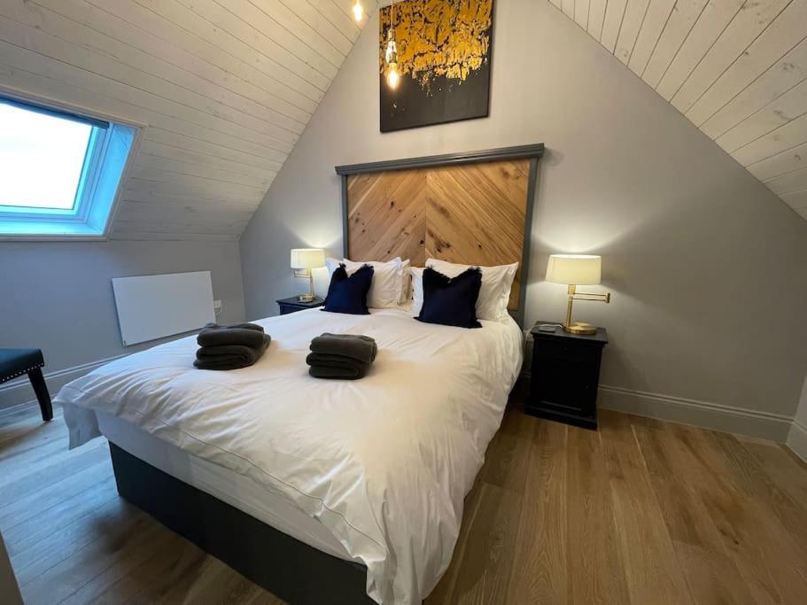 The Carriage House Villa Salisbury Bagian luar foto